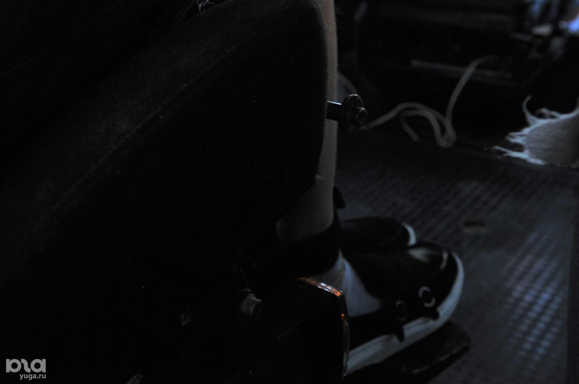 Ноги пристёгивают к коляске, чтобы тело не падало из-за судорог © Фото Яры Гуляевой, Юга.ру