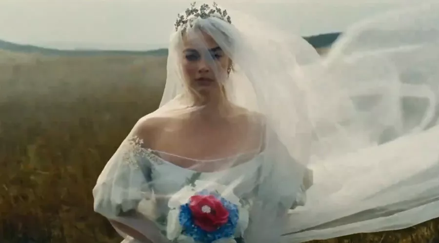 Кадр из трейлера к фильму «Грозовой перевал» &copy;&nbsp;Скриншот видео с Rutube-канала &laquo;Рутрейл&raquo;