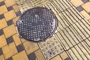 Плитка в районе улицы Московской &copy;&nbsp;Фото Юга.ру