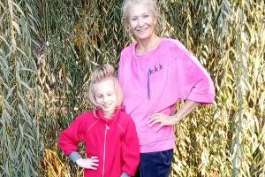 Саша училась ходить сама, но потом стопы деформировались. В мае девочку госпитализировали, чтобы сделать операцию на ножках © Фото из личного архива Ольги Морозовой и Саши Вальчик