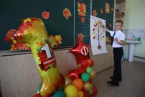 Линейка в краснодарской школе, которая набрала 32 первых класса &copy;&nbsp;Фото Виталия Тимкива, Юга.ру