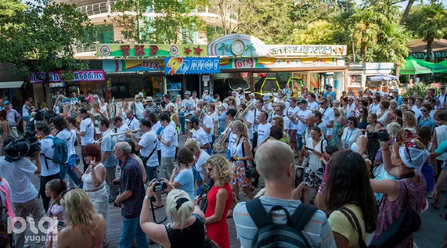  Открытие фестиваля "Акваджаз" в Сочи &copy;&nbsp;Нина Зотина, ЮГА.ру