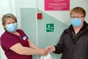 Доставка в детскую клиническую больницу в Волгограде &copy;&nbsp;Фото X5 Retail Group во &laquo;ВКонтакте&raquo;