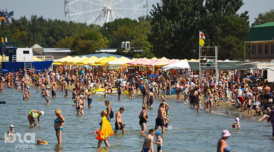 Пляж в Анапе &copy;&nbsp;Фото Елены Синеок, Юга.ру