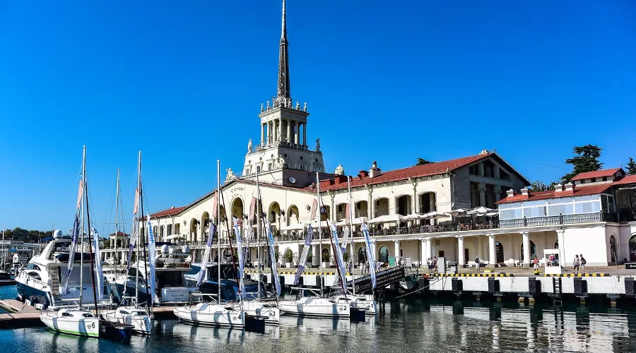 Морской порт Сочи &copy;&nbsp;Фото Victoria Balabanova, freepik.com