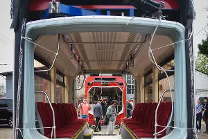 Новый трехсекционный трамвай "Витязь"  &copy;&nbsp;Елена Синеок, ЮГА.ру