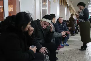 Пункт временного размещения пострадавших при пожаре на ул.Прокофьева &copy;&nbsp;Фото Виталия Тимкива, Юга.ру