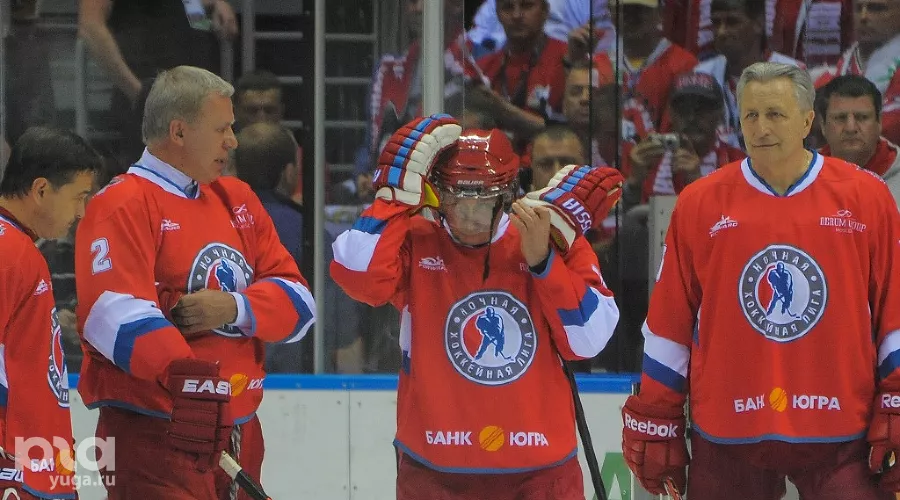 Владимир Путин принял участие в гала-матче Ночной хоккейной лиги в Сочи &copy;&nbsp;Нина Зотина, ЮГА.ру