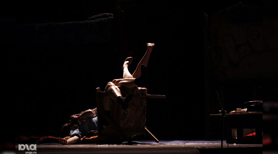 бабочки свободны. эти свободные бабочки пьеса. эти свободные бабочки спектакль. эти свободные бабочки краснодар. спектакль свободные бабочки театр имени чехова.