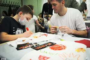 Благотворительная акция ПБК "Локомотив-Кубань" и ЮГА.ру "Добро своими руками" &copy;&nbsp;Елена Синеок, ЮГА.ру