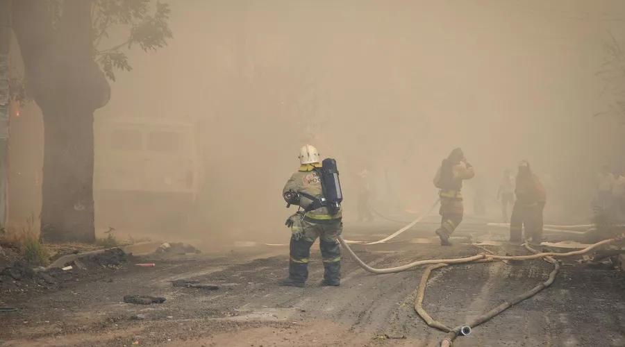Пожар в Ростове-на-Дону &copy;&nbsp;Фото пресс-службы администрации Ростова-на-Дону