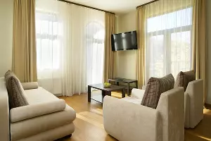  &copy;&nbsp;Фото предоставлено Фото предоставлено AZIMUT Hotels