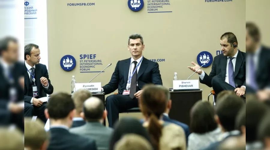 Зиявудин Магомедов &copy;&nbsp;Фото с сайта summagroup.ru