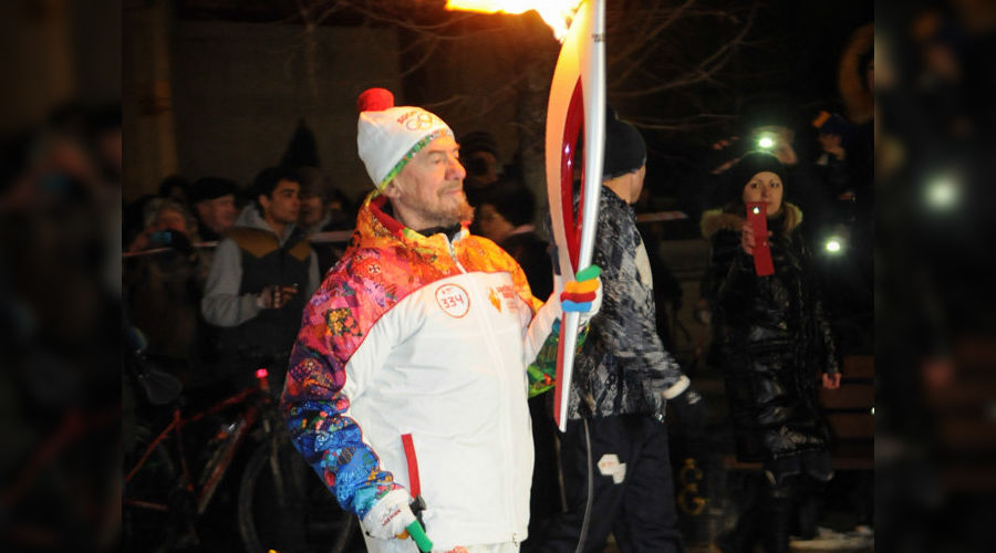 Эстафета Олимпийского огня в Краснодаре © Елена Синеок, ЮГА.ру