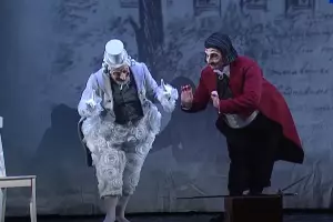 Кадр из спектакля «Мертвые души» театра Вахтангова &copy;&nbsp;Скриншот видео с Rutube-канала &laquo;ГТРК Ока&raquo;