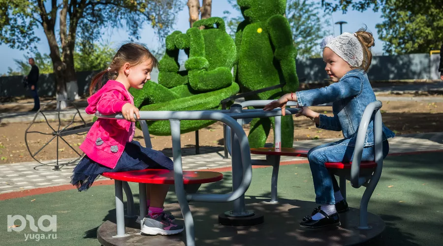 Парк имени Ивана Семыкина в станице Тбилисской &copy;&nbsp;Фото Евгения Мельченко, Юга.ру