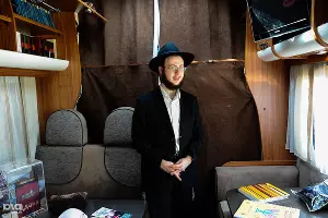 Мицва танка - мобильная синагога на колесах в Сочи &copy;&nbsp;Нина Зотина, ЮГА.ру