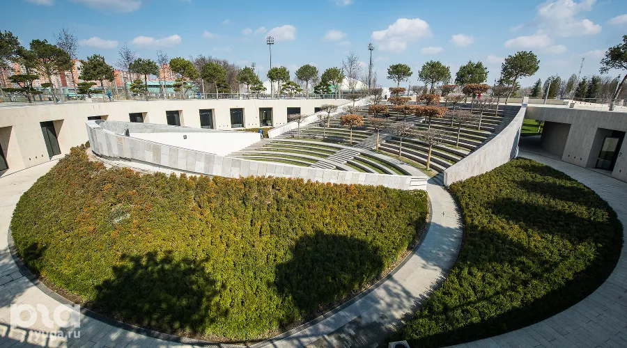 Амфитеатр в парке «Краснодар»  &copy;&nbsp;Фото Елены Синеок, Юга.ру