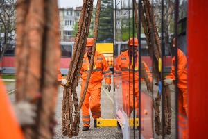 Новый трехсекционный трамвай "Витязь"  © Елена Синеок, ЮГА.ру