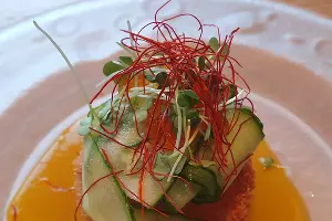 &laquo;Крабкейк с манговым соусом&raquo; в ресторане &laquo;Рётэй&raquo; в Японском саду &copy;&nbsp;Фото Марины Солошко, Юга.ру