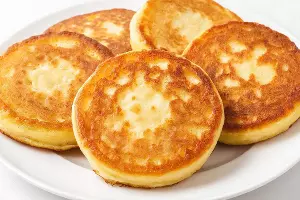 оладьи &copy;&nbsp;Изображение сгенерировано нейросетью Gigachat