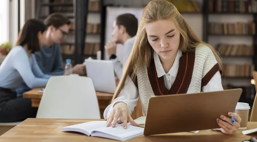  &copy;&nbsp;Фото пользователя freepik с сайта freepik.com