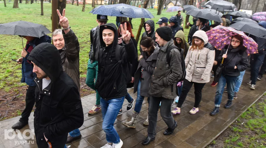 Акция сторонников Навального в Краснодаре &copy;&nbsp;Фото Елены Синеок, Юга.ру