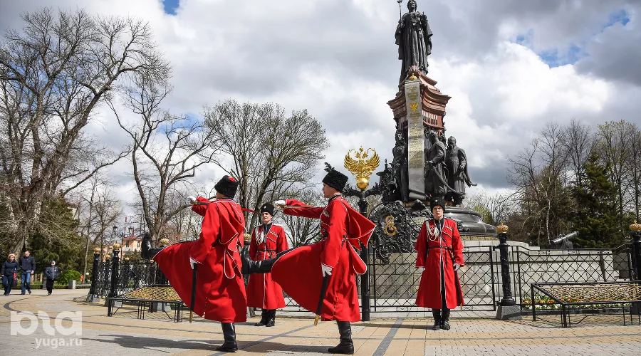 Екатерининский сквер &copy;&nbsp;Фото Елены Синеок, Юга.ру