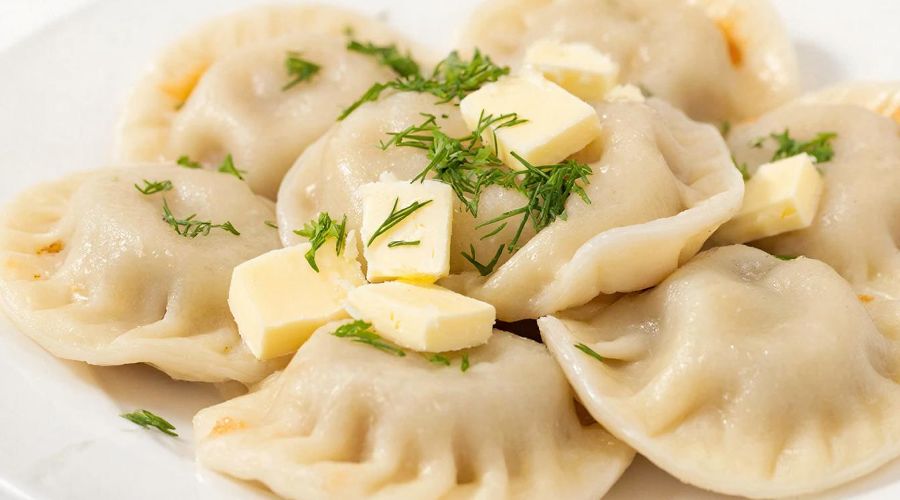 вареники &copy;&nbsp;Изображение сгенерировано нейросетью Gigachat