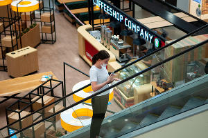 Первый день работы краснодарских ТРЦ после карантина © Фото Дмитрия Леснова, Юга.ру