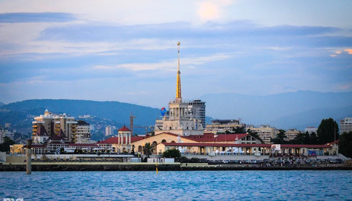 Морской вокзал Сочи &copy;&nbsp;Фото Елены Синеок, Юга.ру