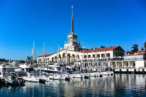 Морской порт Сочи &copy;&nbsp;Фото Victoria Balabanova, freepik.com