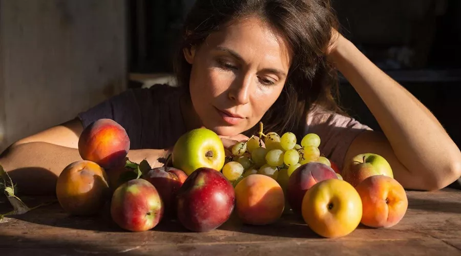 фрукты &copy;&nbsp;Изображение сгенерировано нейросетью Gigachat