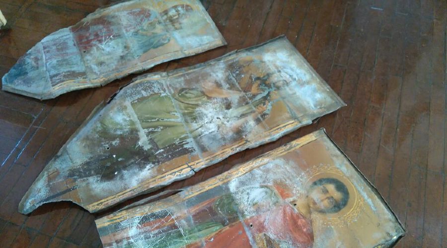 На крыше школы в станице Фастовецкой нашли древние иконы © Фото пресс-службы администрации Тихорецкого района