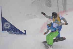 Этап Кубка Европы по сноуборд-кроссу в Сочи © Елена Синеок. ЮГА.ру