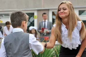 1 сентября в краснодарской школе &copy;&nbsp;Елена Синеок. ЮГА.ру