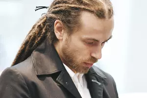 Децл &copy;&nbsp;Фото из группы &laquo;Децл a.k.a. Le Truk&raquo; &laquo;ВКонтакте&raquo;, vk.com/russianrastamafia