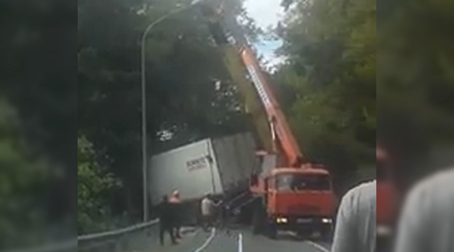  &copy;&nbsp;Скриншот с видео группы &laquo;Типичный Сочи&raquo; Вконтакте vk.com/this_is_sochi