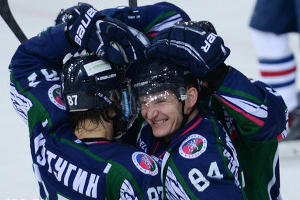 ХК "Кубань" разгромил тольяттинскую "Ладу" в 1/8 ВХЛ в Краснодаре © Михаил Ступин, ЮГА.ру