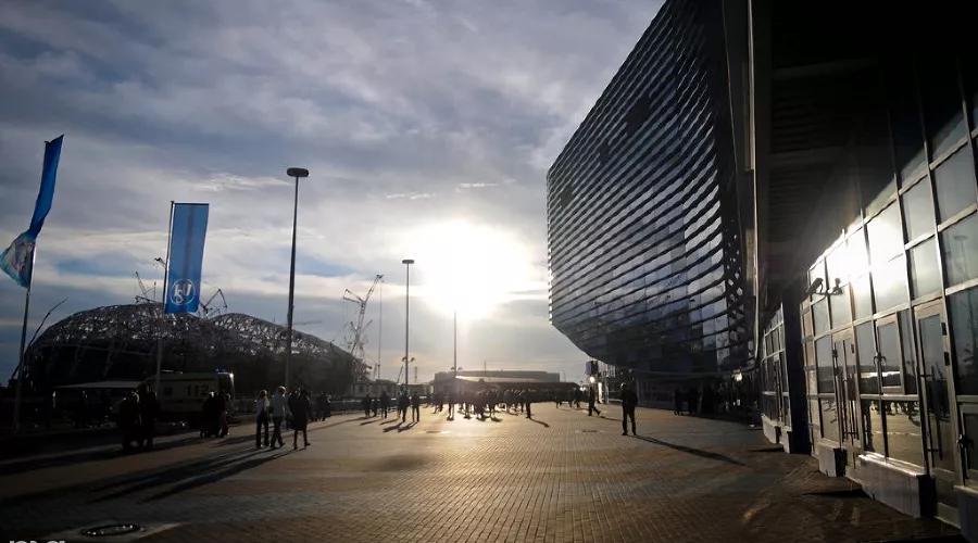 Дворец зимнего спорта "Айсберг" &copy;&nbsp;Елена Синеок, ЮГА.ру