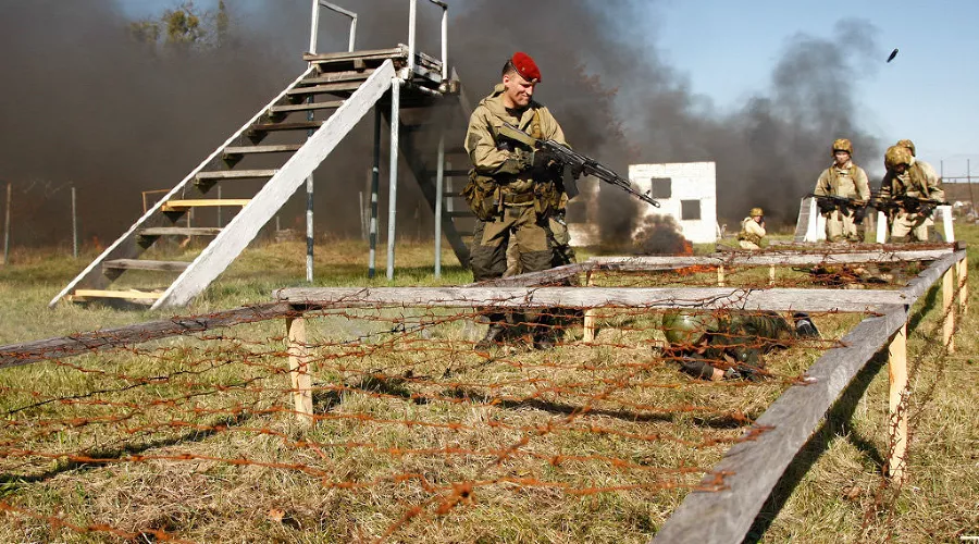 "Акулы" сдали нормативы на право ношения крапового берета &copy;&nbsp;Влад Александров, ЮГА.ру