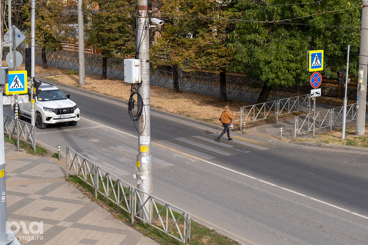 Вокруг Тургеневского моста в Краснодаре © Фото Александра Гончаренко, Юга.ру