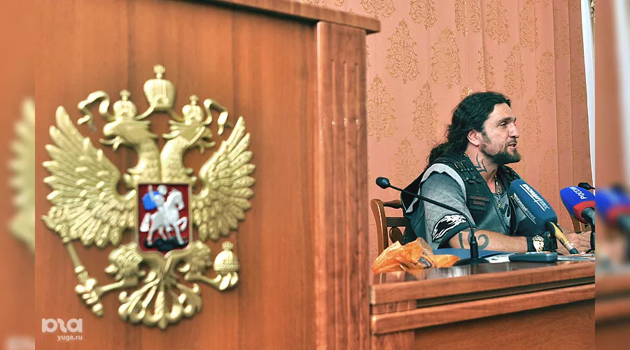 Президент мотоклуба "Ночные волки" Хирург &copy;&nbsp;Елена Синеок. ЮГА.ру