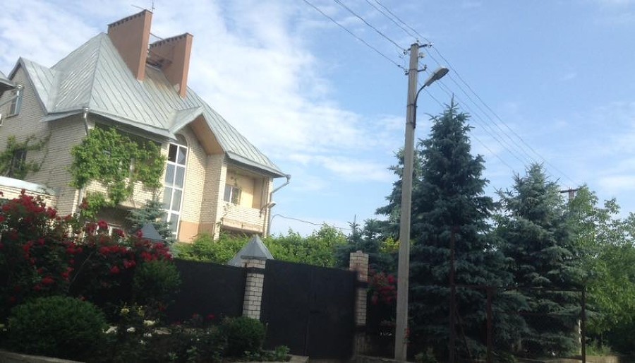 Дом Владимира Полубояренко © Фото из аккаунта Владимира Полубояренко в Facebook, facebook.com/vladimir.poluboyrenko Дом Владимира Полубояренко © Фото из аккаунта Владимира Полубояренко в Facebook, facebook.com/vladimir.poluboyrenko