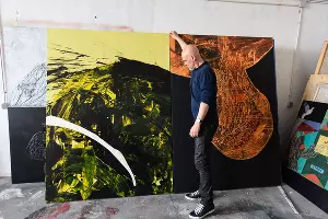 В мастерской Игоря Михайленко &copy;&nbsp;Фото Елены Синеок, Юга.ру