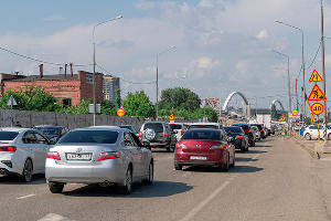 Рядом с новым Яблоновским мостом в Адыгее © Фото Юли Шафаростовой, Юга.ру