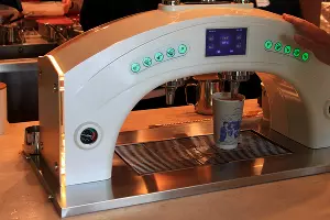 Типрессо-машина в баре &laquo;Каппу Ча&raquo; &copy;&nbsp;Фото Марины Солошко, Юга.ру