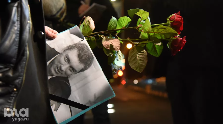 Акция памяти Бориса Немцова в Краснодаре &copy;&nbsp;Елена Синеок, ЮГА.ру