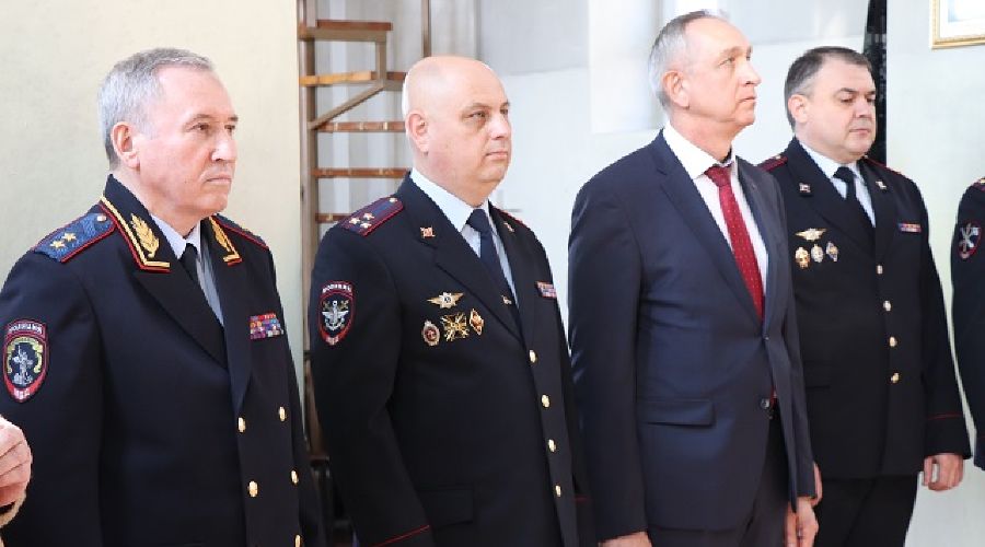 Андрей Рыбинский (второй слева) © Фото пресс-службы УТ МВД по ЮФО