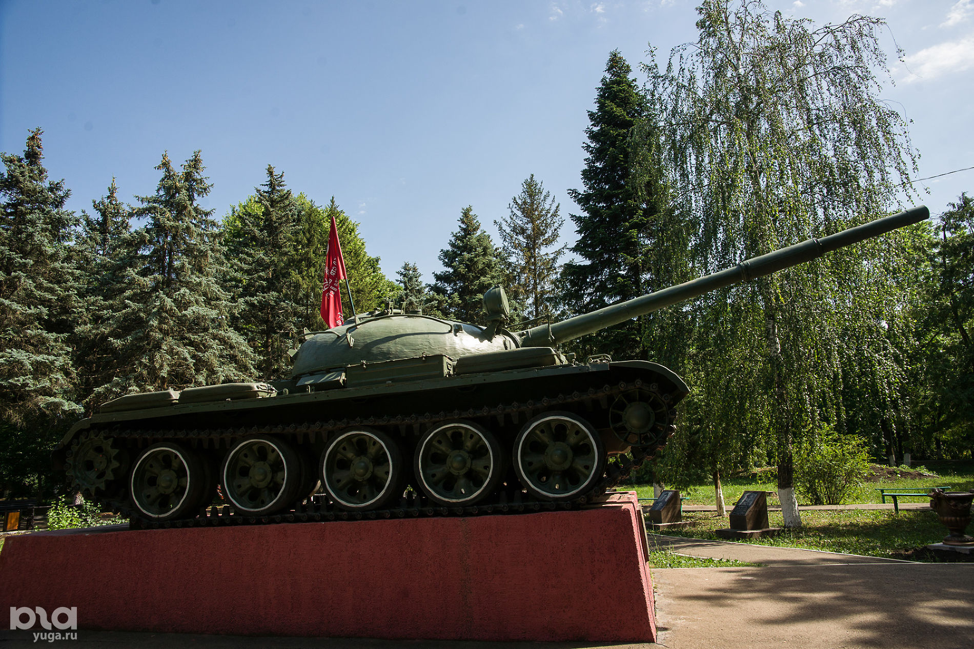 Памятник воинам-танкистам — освободителям Кубани, поселок Колосистый © Фото Евгения Мельченко, Юга.ру